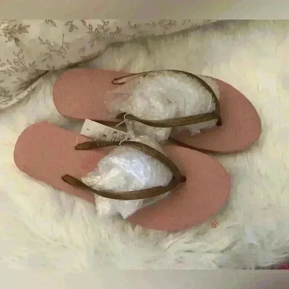 NWT Shade & Shore light pink blush basic flipflops Women size 10 - Picture 2 of 4